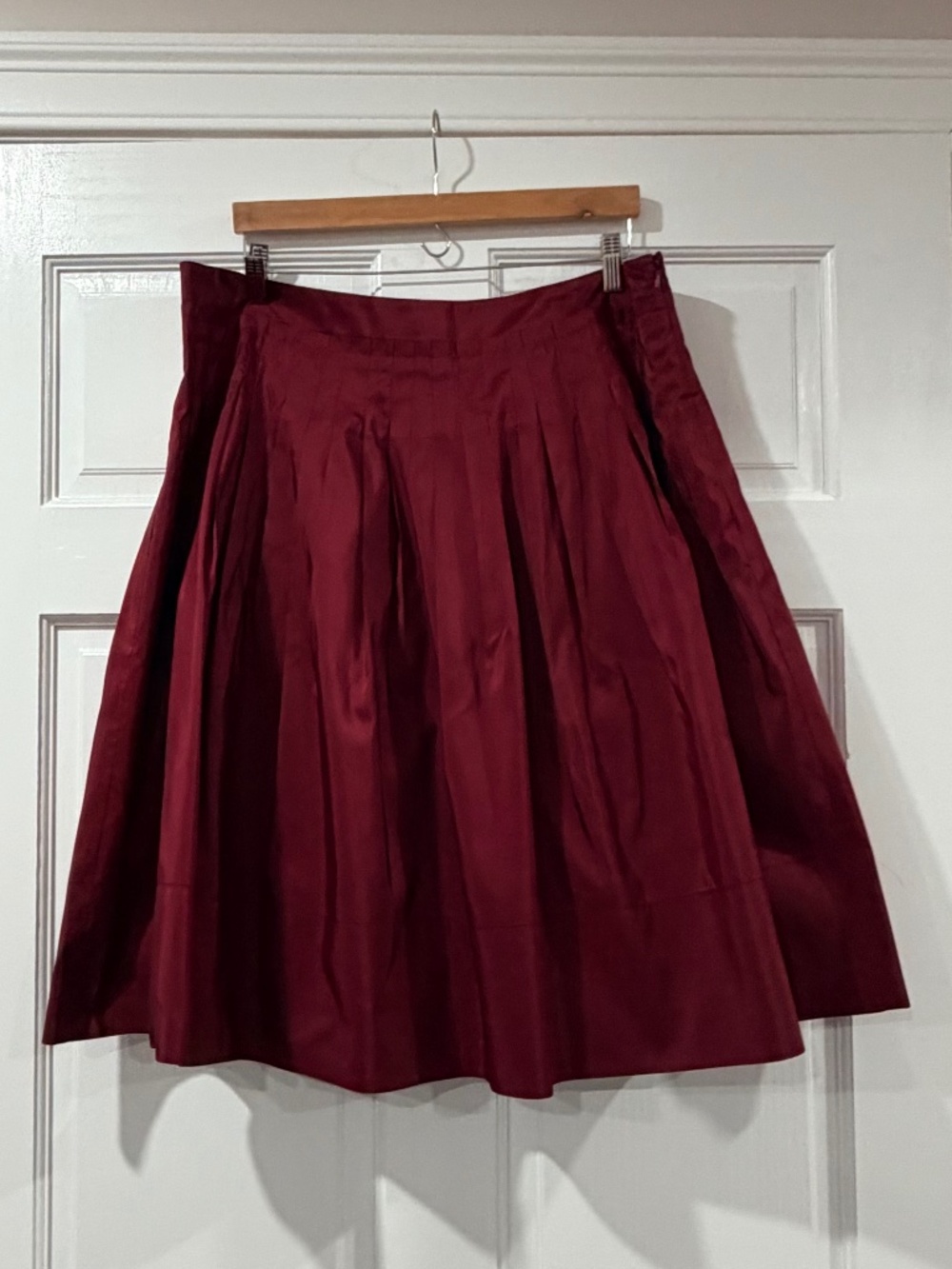 Talbots Silk Burgundy Pleated A-Line Skirt Fully Lined Size 14
